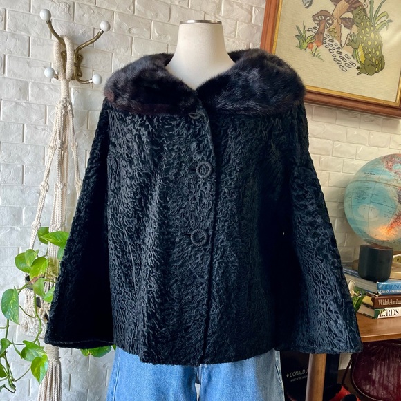 Vintage 1960s Persian Lamb Cropped Coat with Mink Collar - Picture 3 of 15
